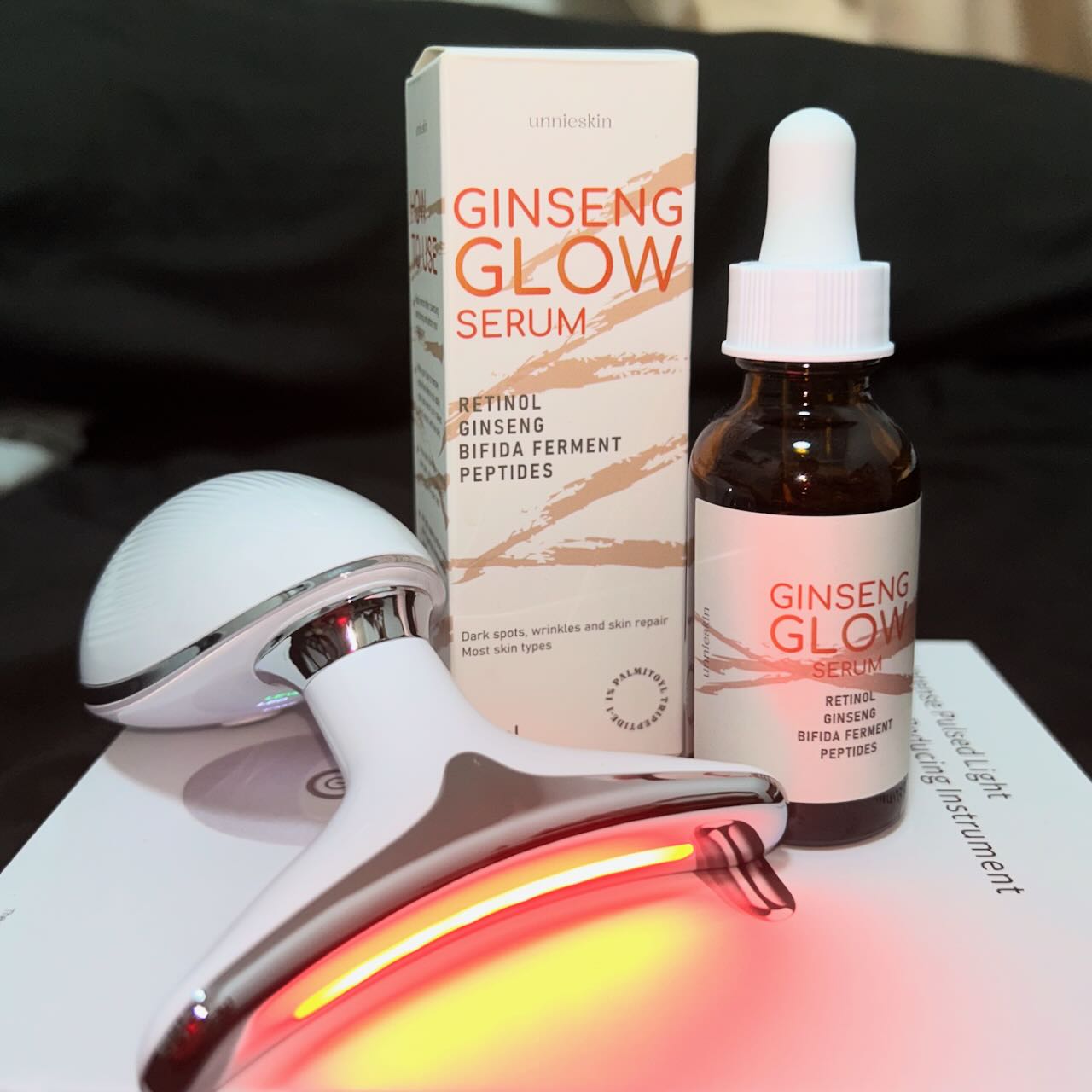 SKIN EMS Red Light LED Therapy Face Lifter - Lift your face & neck sagging skin!