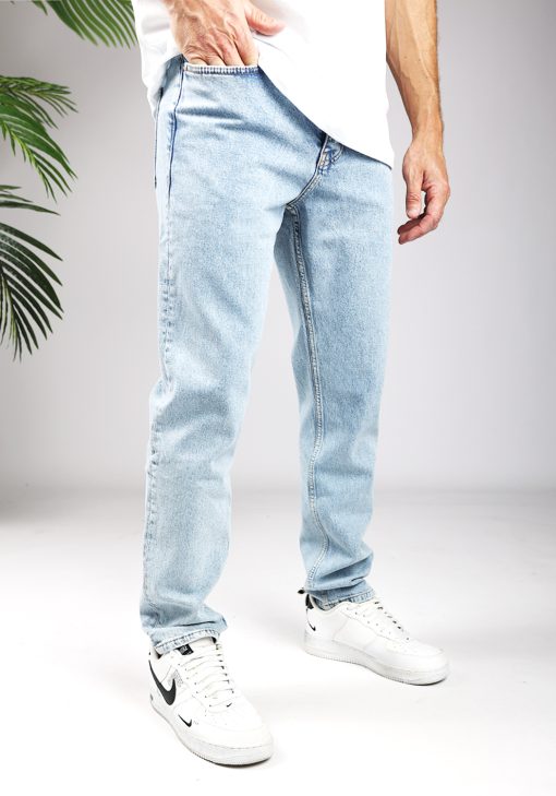 Lette jeans med løs pasform